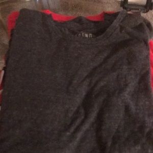 American Eagle plain T